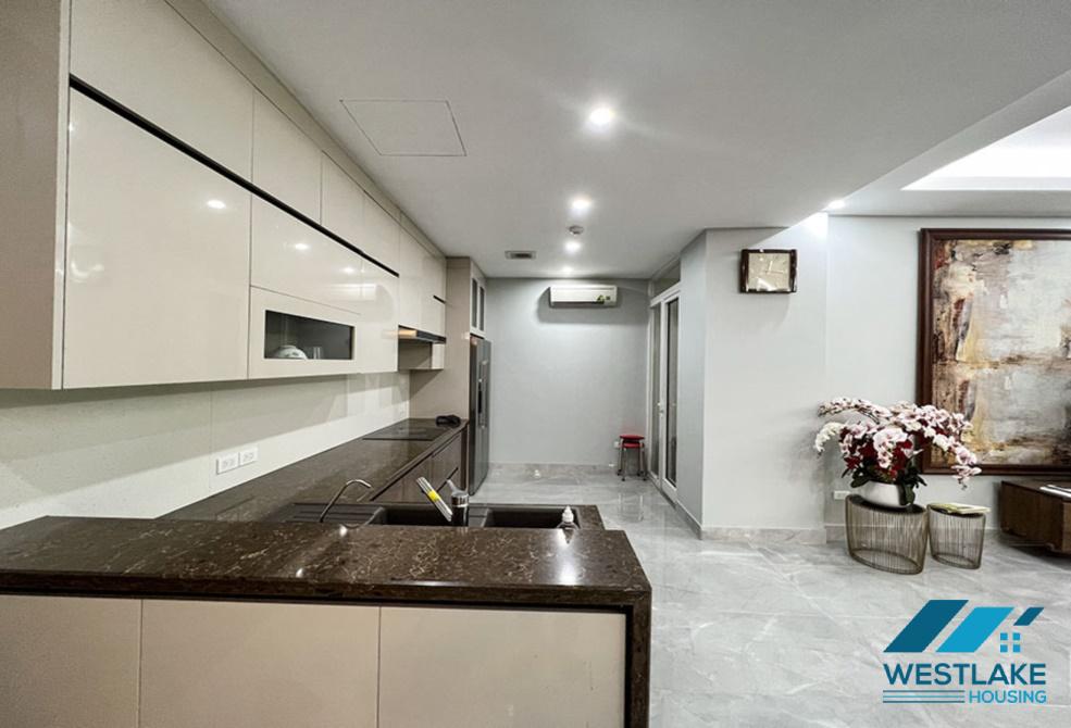 Cho thuê căn hộ diện tích lớn tại Ciputra, tòa L