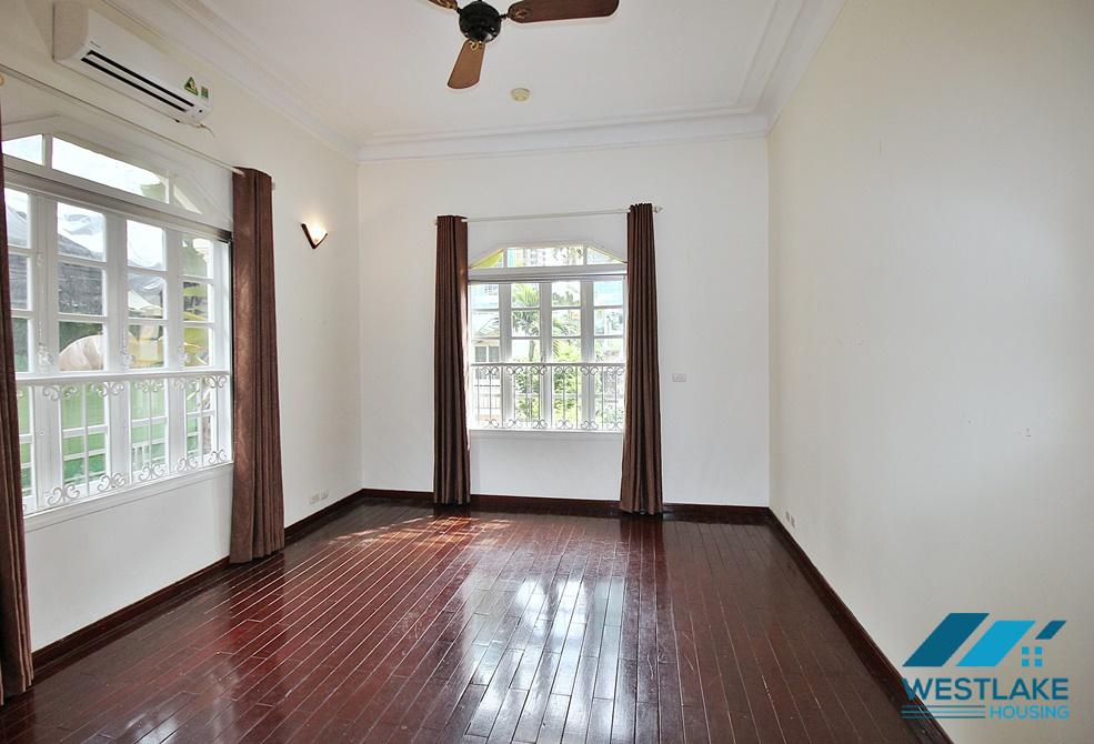 A charming villa for rent in Tay Ho, Ha Noi