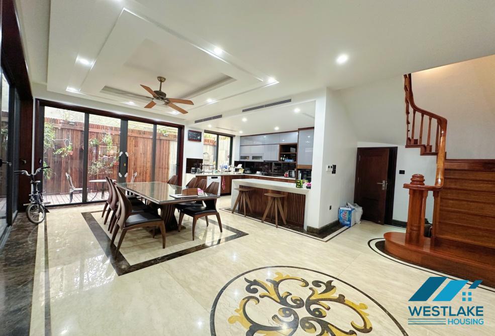 Cho thuê nhà 05 phòng ngủ đầy đủ nội thất tại Khu G, Ciputra, Tây Hồ, Hà Nội