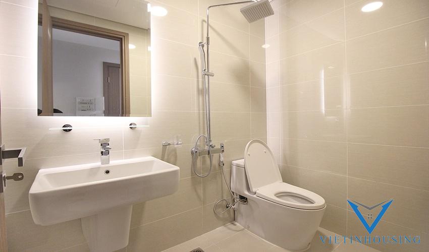 Căn hộ 2 ngủ đầy đủ nội thất tầng cao cho thuê tòa L3  Ciputra hà nội