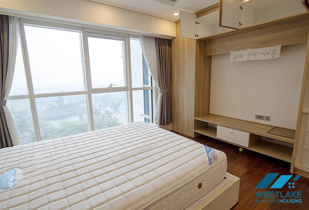 Căn hộ rộng 267m2 được thiết kế theo phong cách hiện đại cho thuê tại Ciputra