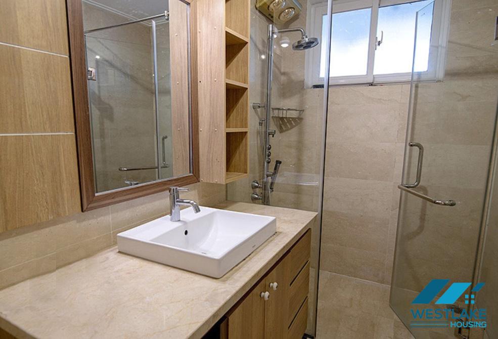 Căn hộ rộng 267m2 được thiết kế theo phong cách hiện đại cho thuê tại Ciputra