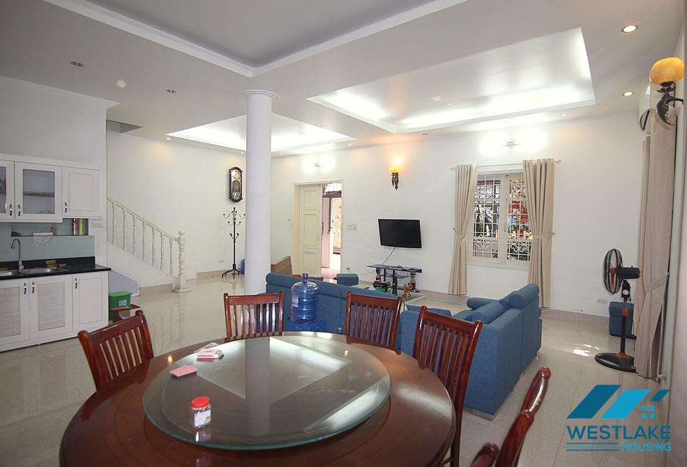 A four bedroom house for rent in Dang Thai Mai, Tay Ho, Ha Noi