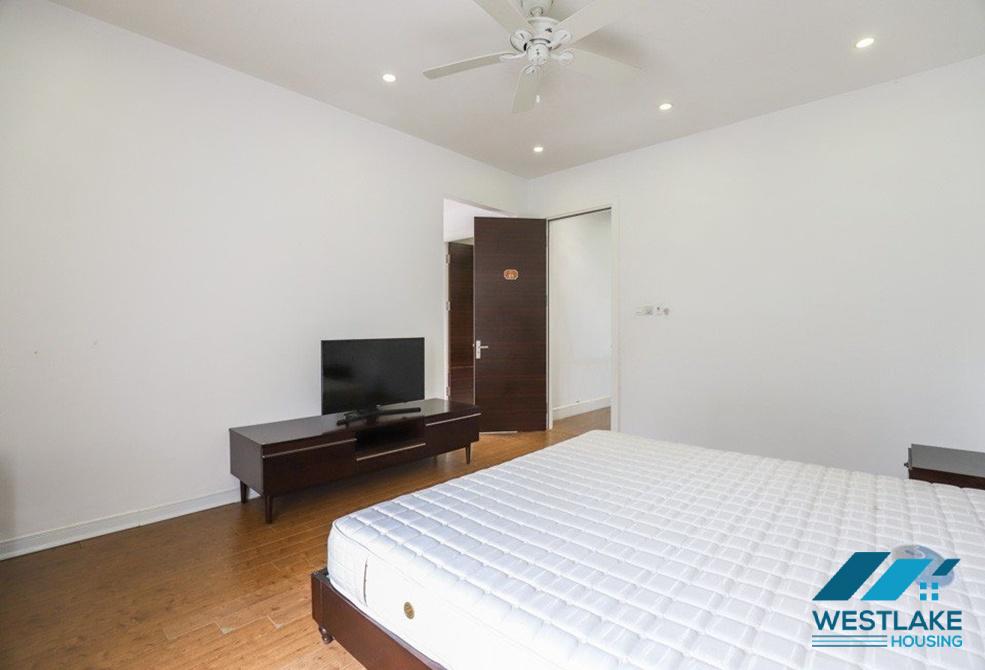 Fully furnished villa for rent in Vinhomes Riverside, Long Bien, Ha Noi