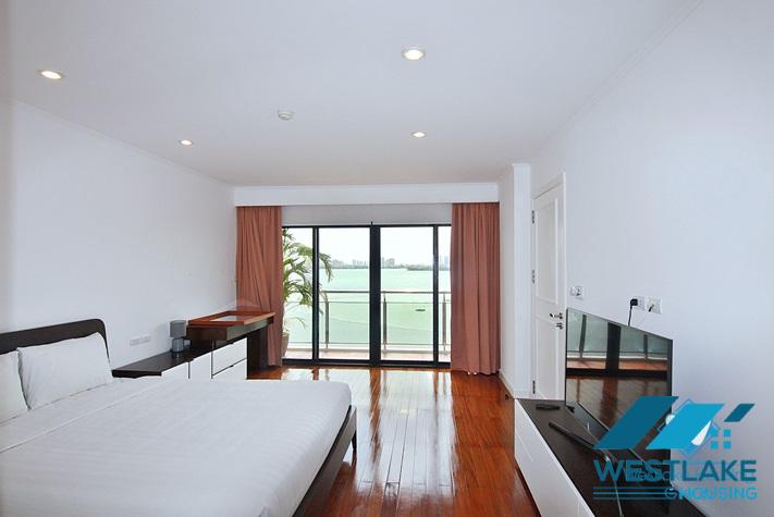 Beautiful 4 bedrooms apartment for rent with amazing West Lake view in Tay Ho, Ha Noi