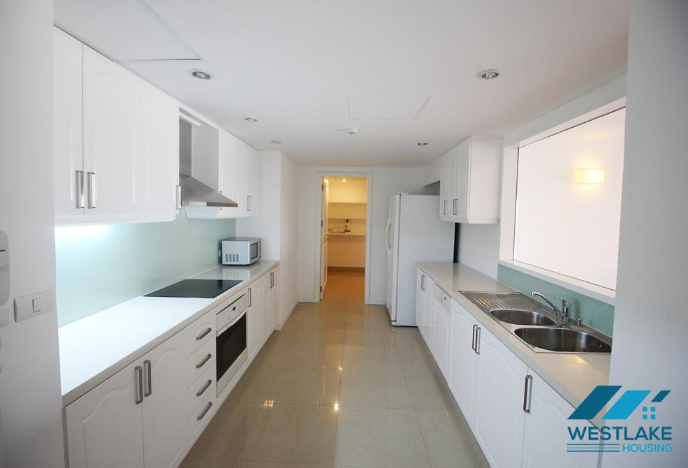 Wonderful apartment with stunning lakeview, nice furniture, outdoor swimming pool and gym for rent in Tay Ho, Ha Noi