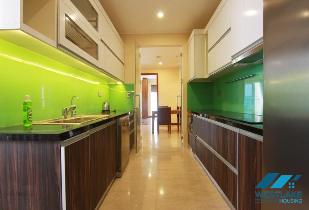 Căn hộ 3 phòng ngủ sang trọng và quyến rũ cho thuê tại khu đô thị Ciputra