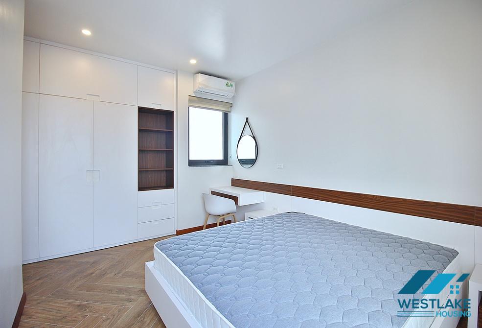 A modern one bedroom for rent on Xuan Dieu street, Tay Ho, Ha Noi
