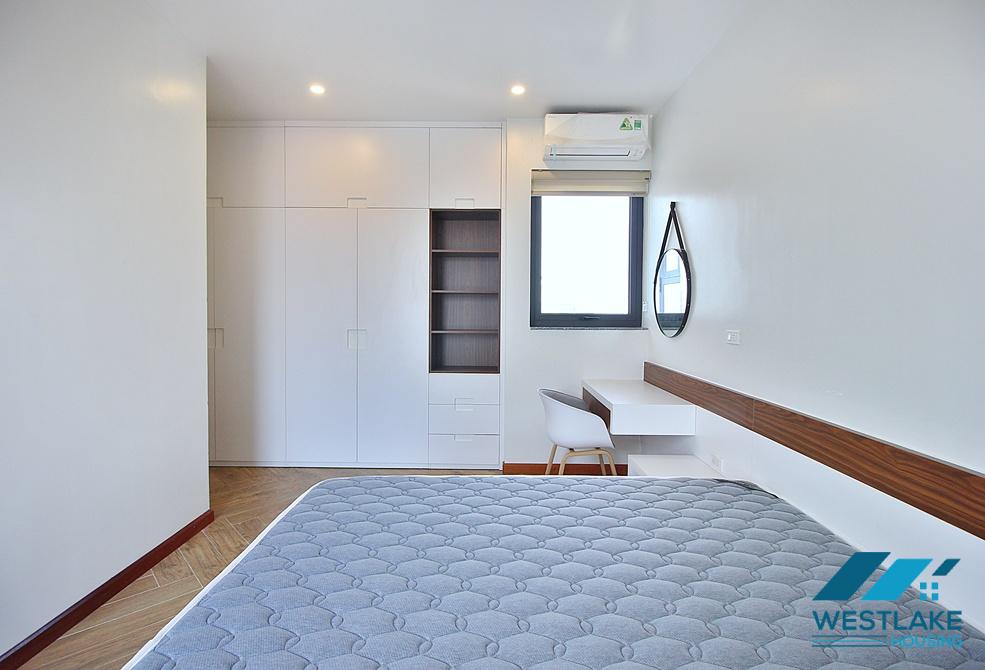 A modern one bedroom for rent on Xuan Dieu street, Tay Ho, Ha Noi