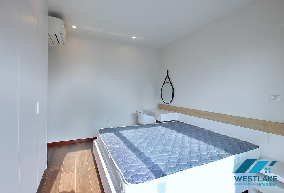 A bright one bedroom apartment for rent in Xuan Dieu area, Tay Ho, Ha Noi