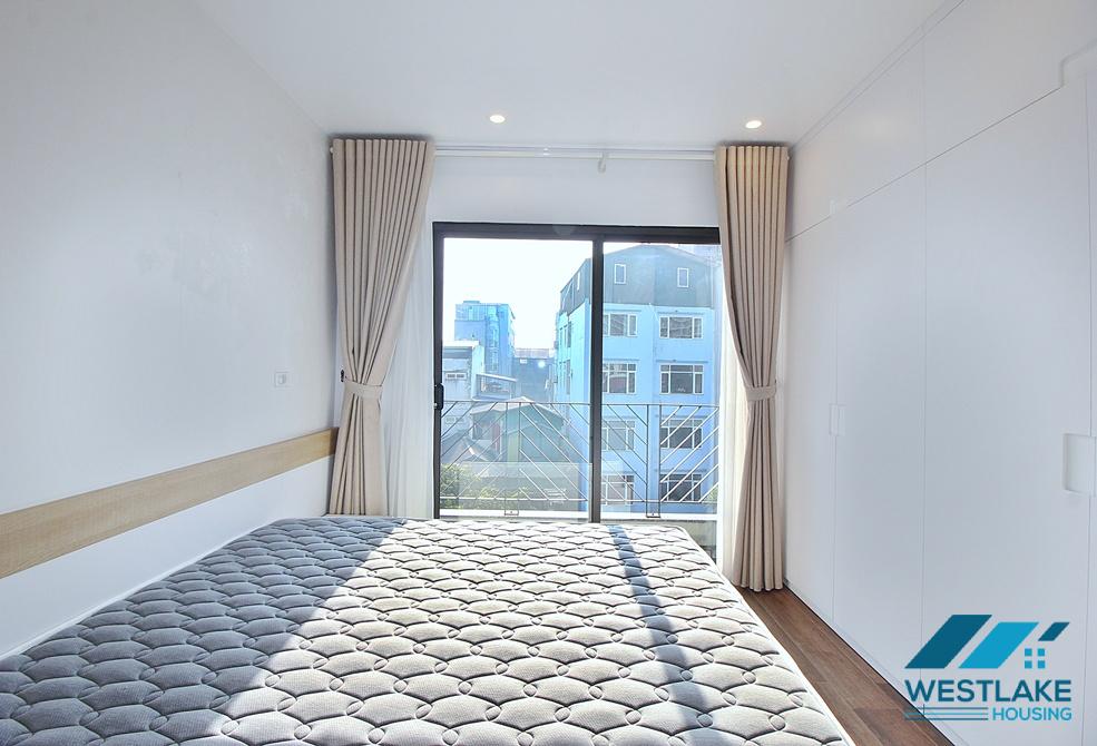 A bright one bedroom apartment for rent in Xuan Dieu area, Tay Ho, Ha Noi