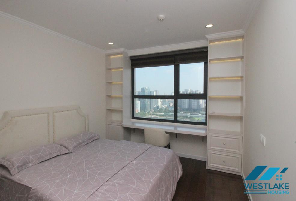 Cho thuê căn hộ 2 phòng ngủ view hồ tại Dcapital, Trần Duy Hưng, Cầu Giấy