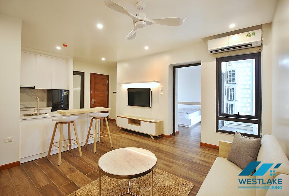 A modern one bedroom apartment for rent in Xuan Dieu area, Tay Ho, Hanoi