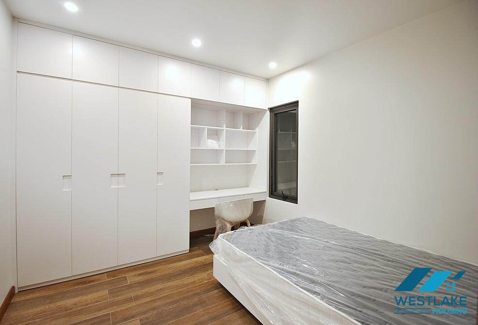 A clean and modern 02 bedrooms apartment for rent in Tay Ho, Ha Noi