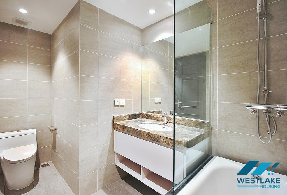Cho Thuê Căn Hộ 3 Phòng Ngủ Mới Đẹp, Hiện Đại, Thoáng Sáng Tại Phố Tô Ngọc Vân, Tây Hồ, Hà Nội