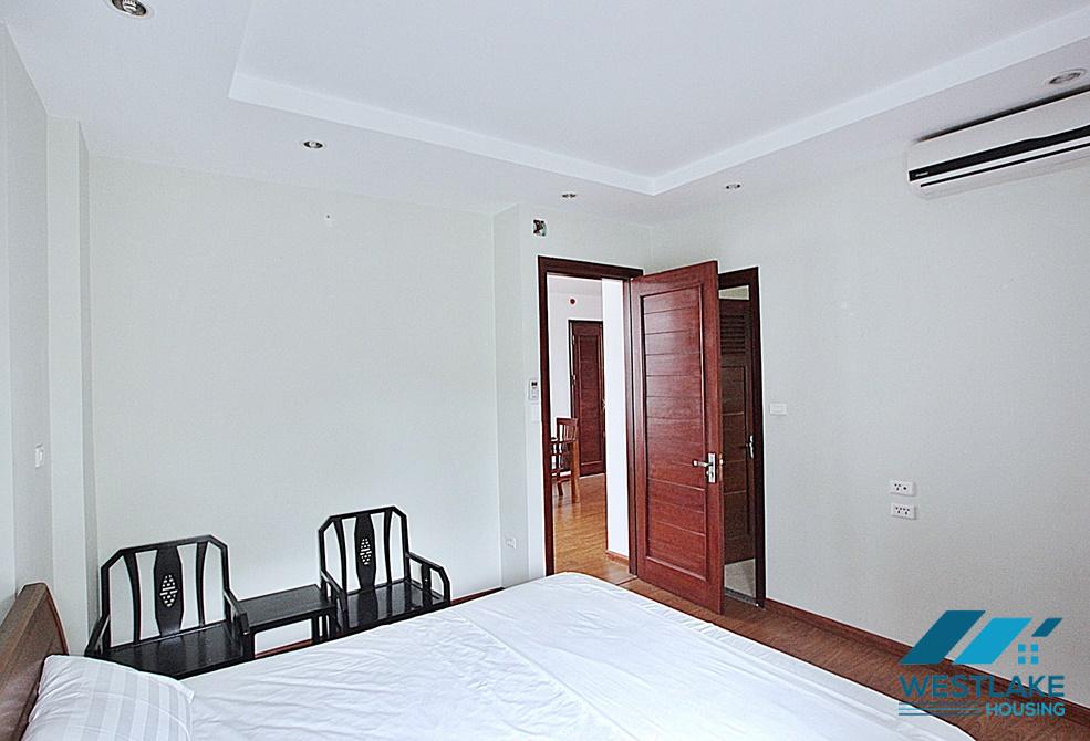 A cheap 2 bedroom apartment for rent in Dang Thai Mai, Tay Ho