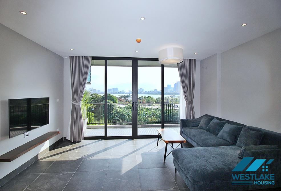 A bright 02 bedrooms apartment with lake view in Tay Ho, Ha Noi for lease