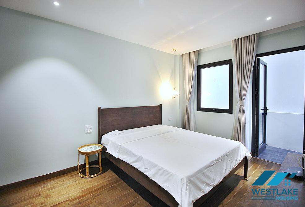 A bright 02 bedrooms apartment with lake view in Tay Ho, Ha Noi for lease