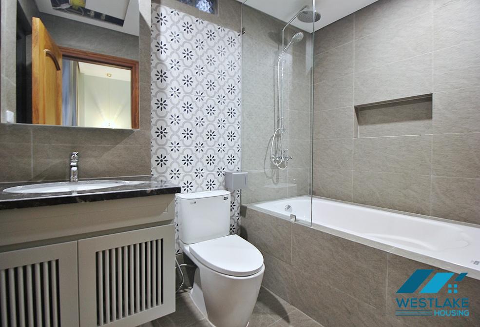 A bright 02 bedrooms apartment with lake view in Tay Ho, Ha Noi for lease