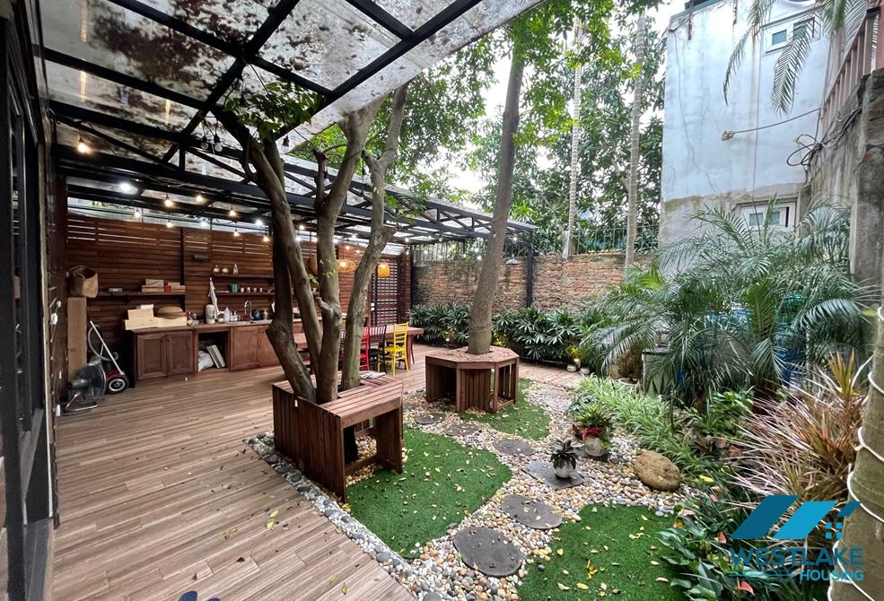 A beautiful 2 bedroom garden house for rent in Tay Ho, Ha Noi