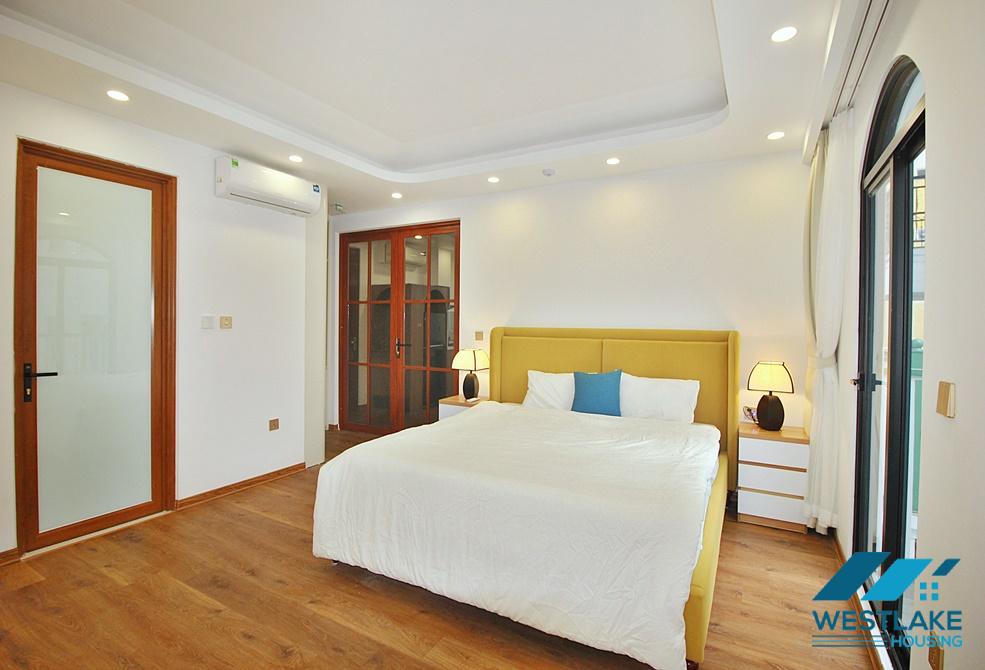 Căn Hộ Một Phòng Ngủ Mơi Đẹp, Hiện Đại Cho Thuê Tại Phố Vũ Miên Tây Hồ, Hà Nội