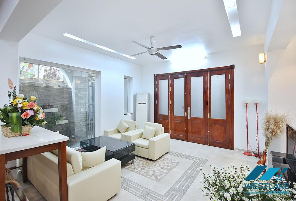 A spacious 5 bedroom house for lease in Tay Ho, Ha Noi