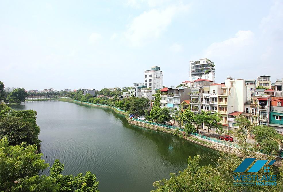 Cho Thuê Căn Hộ 1 phòng ngủ Ban Công View Hồ Đẹp Tại Phố Vũ Miên, Tây Hồ, Hà Nội
