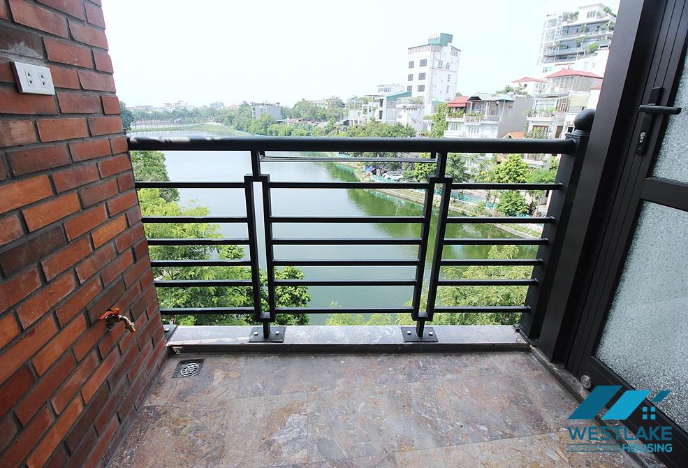 Cho Thuê Căn Hộ 1 phòng ngủ Ban Công View Hồ Đẹp Tại Phố Vũ Miên, Tây Hồ, Hà Nội