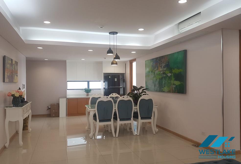 Cho thuê căn hộ 3 phòng ngủ đẹp tại Vinhome Gardenia