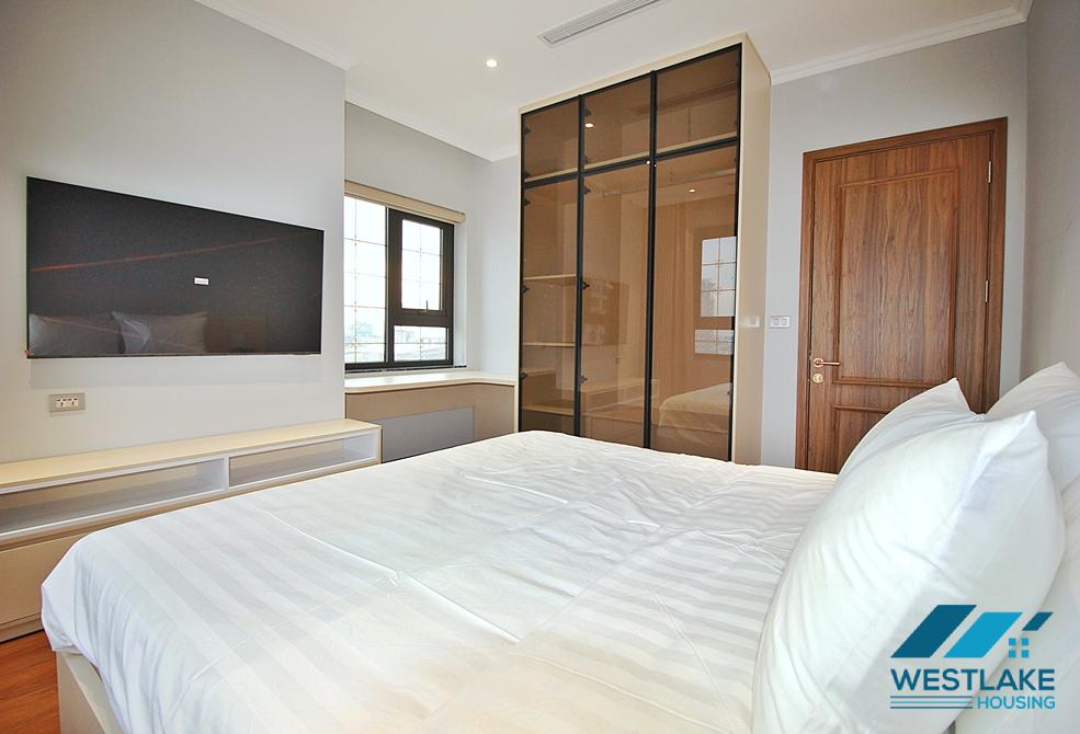 Bright and cozy 3 bedrooms apartment for rent in Tay Ho, Ha Noi