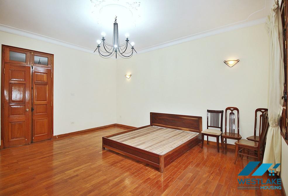 A bright and cozy villa for rent in Tay Ho, Ha Noi