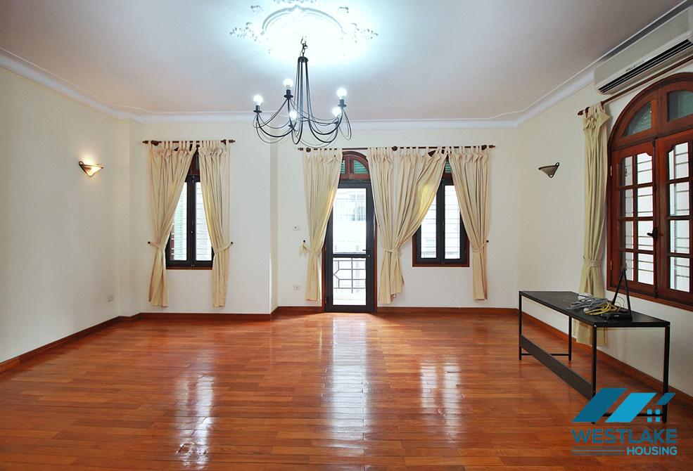 A bright and cozy villa for rent in Tay Ho, Ha Noi