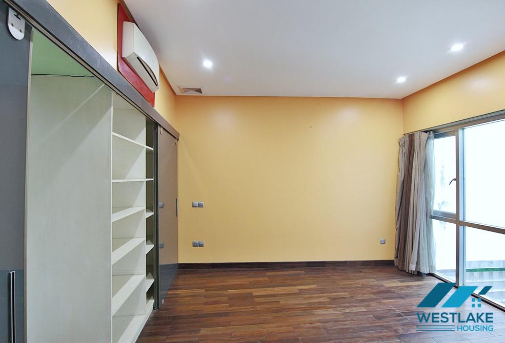 An unique rooftop swimming pool for rent in Tay Ho, Ha Noi