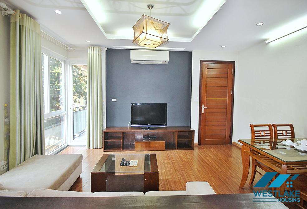 Spacious one bedroom apartment for rent in Dang Thai Mai, Tay Ho, Ha Noi