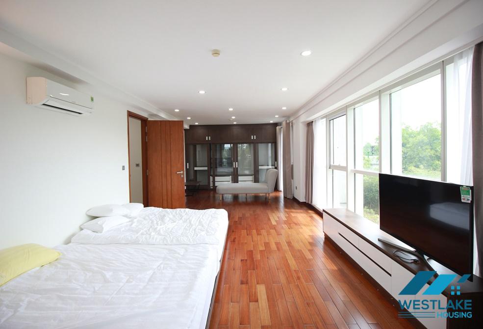 Morden and spacious 04 bedrooms apartment in L building for rent, Ciputra,Tay Ho, Ha Noi