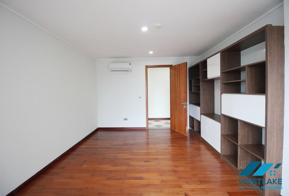 Morden and spacious 04 bedrooms apartment in L building for rent, Ciputra,Tay Ho, Ha Noi