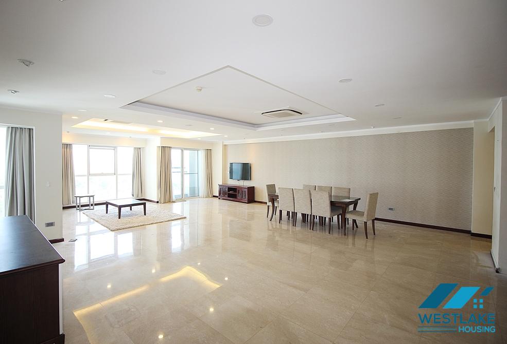 267 sqm 4 bedrooms 3 bathrooms fully furnished apartment for rent in Ciputra Hanoi