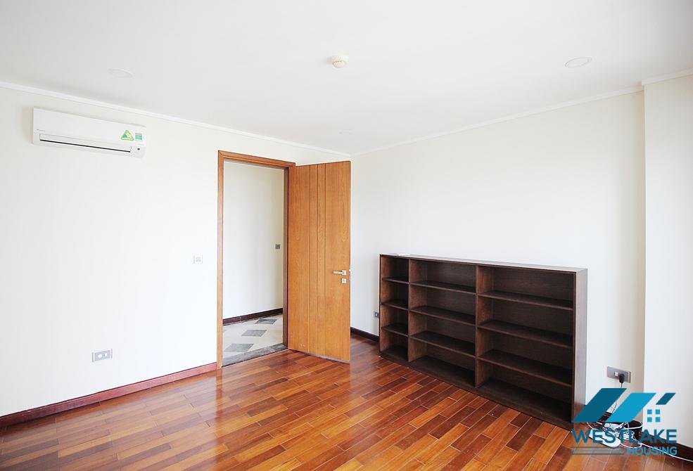 267 sqm 4 bedrooms 3 bathrooms fully furnished apartment for rent in Ciputra Hanoi