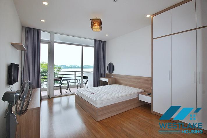 Cho Thuê Căn Hộ Dịch Vụ 2 Phòng Ngủ Đẹp Sáng Thoáng View Hồ Tại Phố Vũ Miên Tây Hồ, Hà Nội