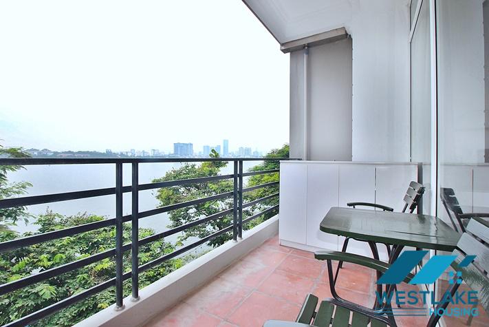 Cho Thuê Căn Hộ Dịch Vụ 2 Phòng Ngủ Đẹp Sáng Thoáng View Hồ Tại Phố Vũ Miên Tây Hồ, Hà Nội