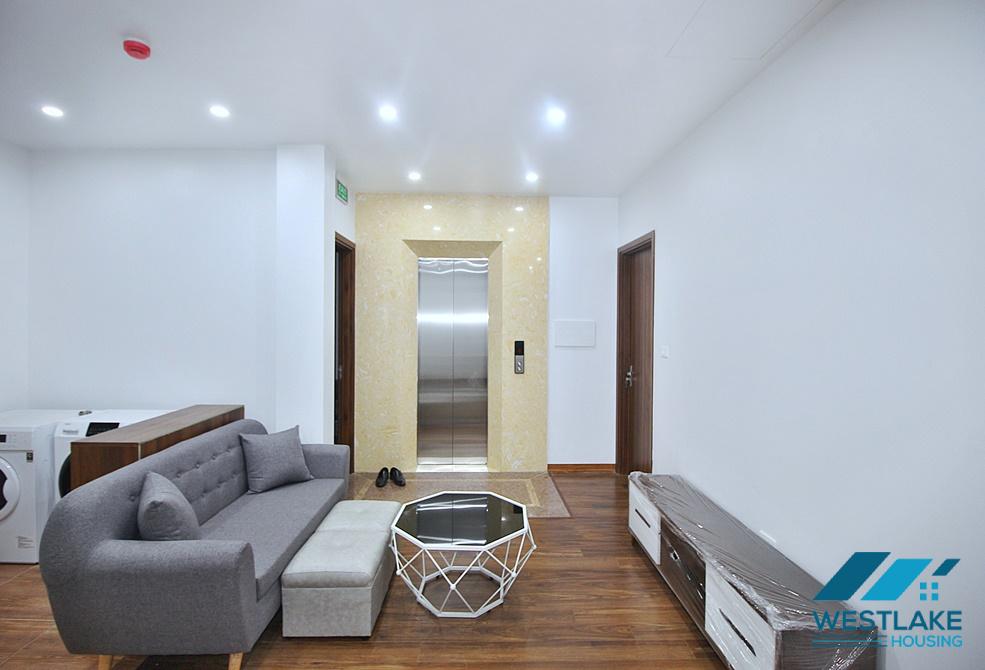 A newly 3 bedroom apartment for rent in Xuan Dieu, Tay Ho