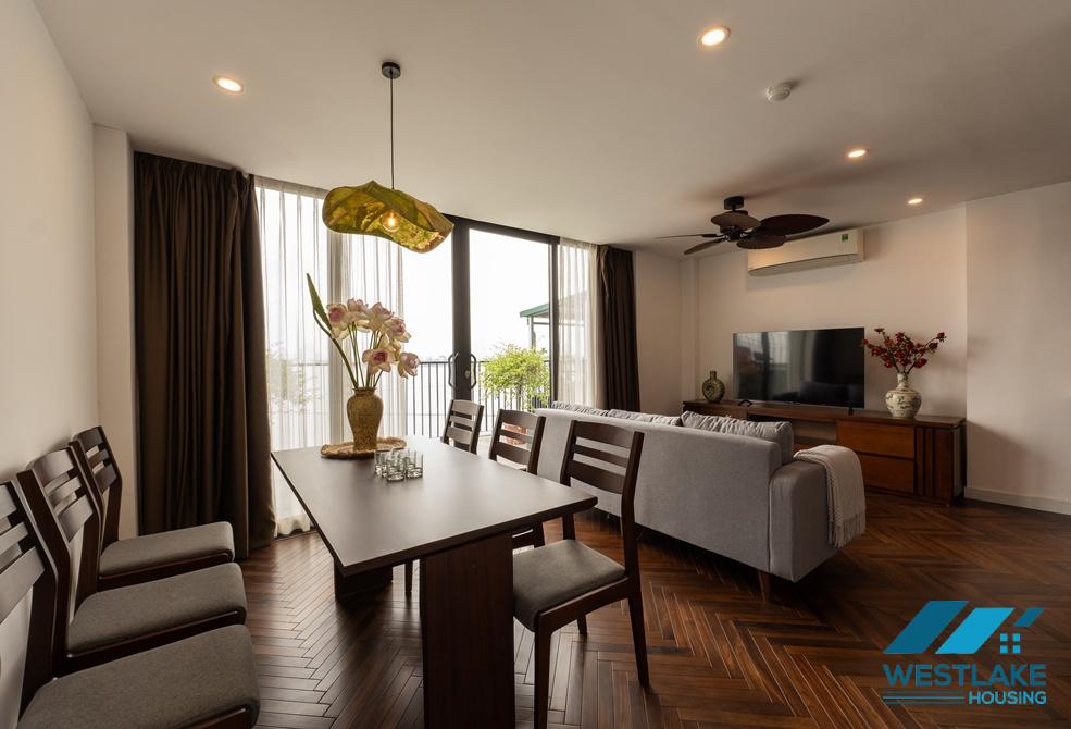 Amazing lake view 02 bedrooms apartment for rent in Tay Ho, Ha Noi