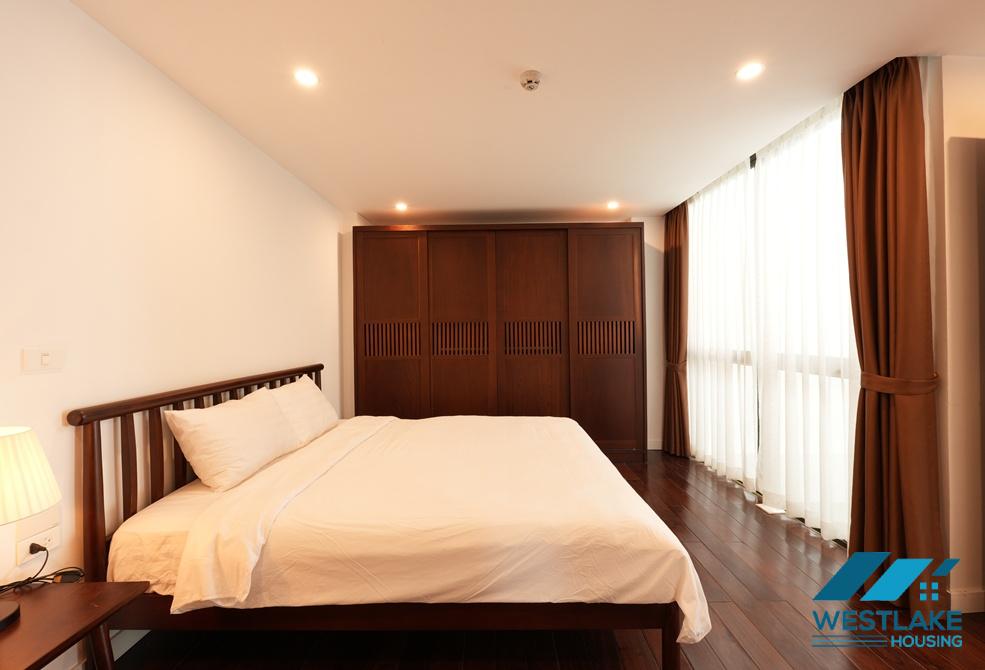 Amazing lake view 02 bedrooms apartment for rent in Tay Ho, Ha Noi