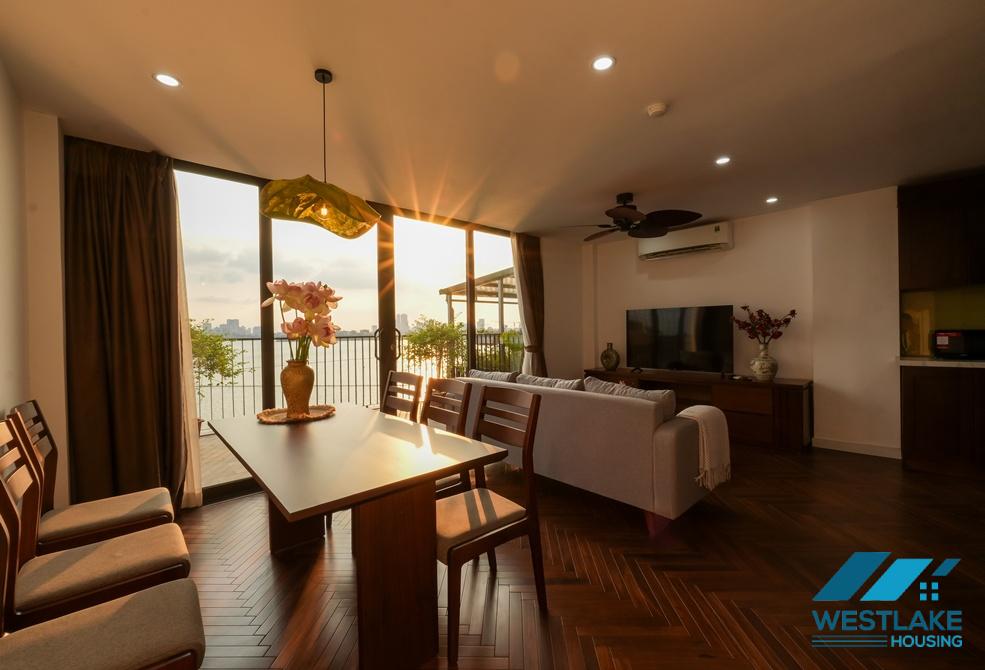 Amazing lake view 02 bedrooms apartment for rent in Tay Ho, Ha Noi
