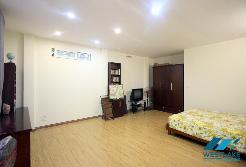 A good house with 2 bedrooms for rent in Xuan Dieu, Tay Ho