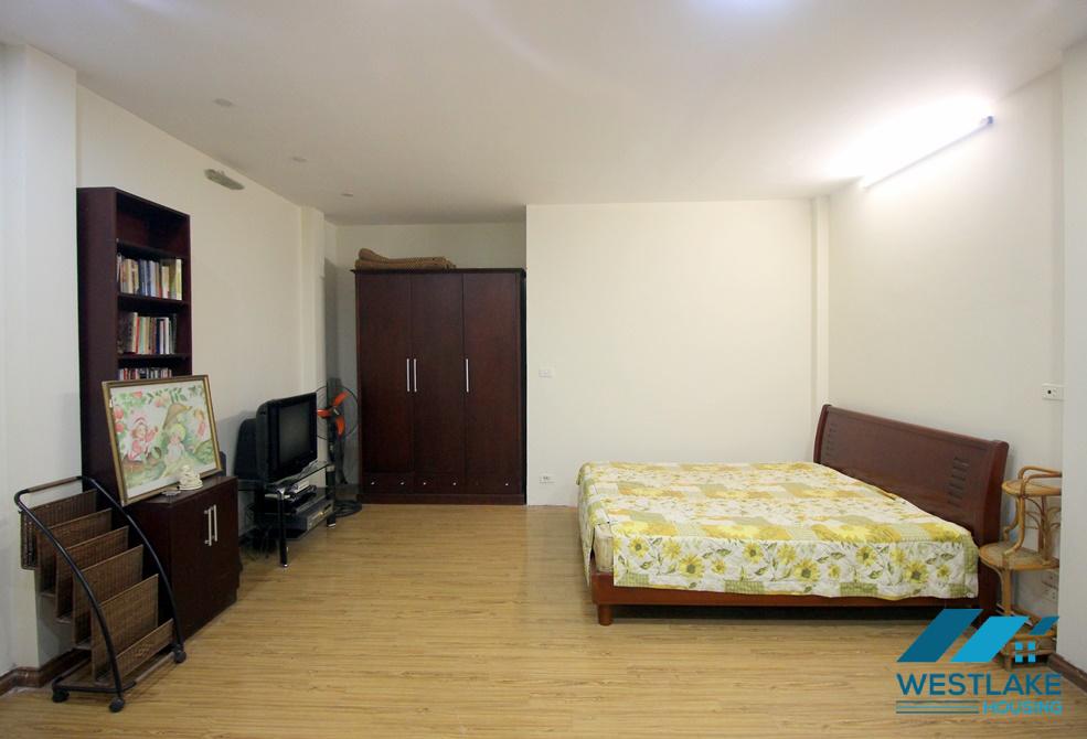 A good house with 2 bedrooms for rent in Xuan Dieu, Tay Ho