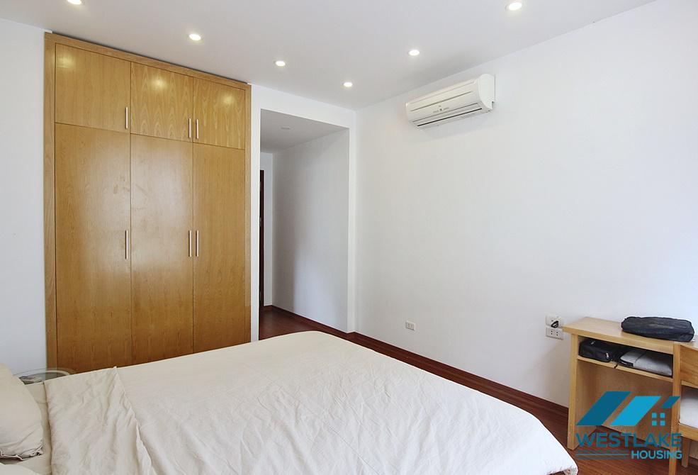 Bright 2 bedroom apartment for rent in Xuan Dieu, Tay Ho, Ha Noi