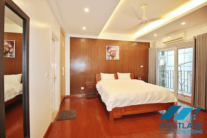Cho Thuê Căn Hộ 02 Phòng Ngủ Rộng, Thoáng Sáng Tại Phố Trịnh Công Sơn Tây Hồ, Hà Nội