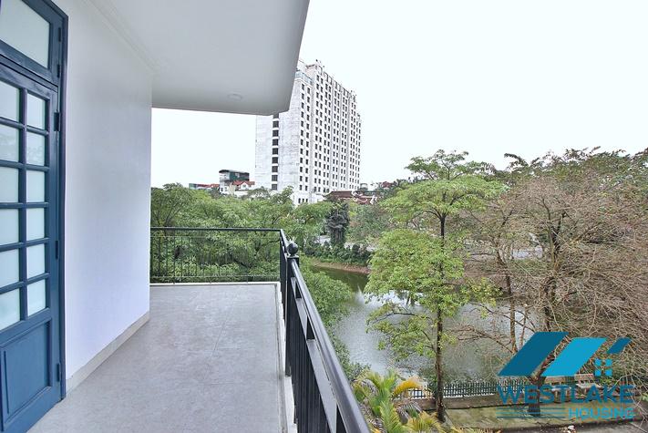 Cho Thuê Căn Hộ 2 Phòng Ngủ Rộng Đẹp, Sáng Thoáng View Hồ Tại Xuân Diệu, Tây Hồ, Hà Nội