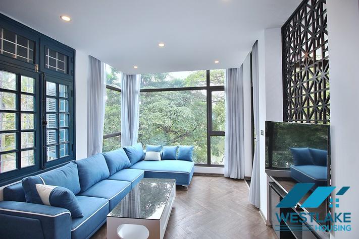 Cho Thuê Căn Hộ 2 Phòng Ngủ Ban Rộng Thoáng Mát, View Hồ Tại Xuân Diệu, Tây Hồ, Hà Nội